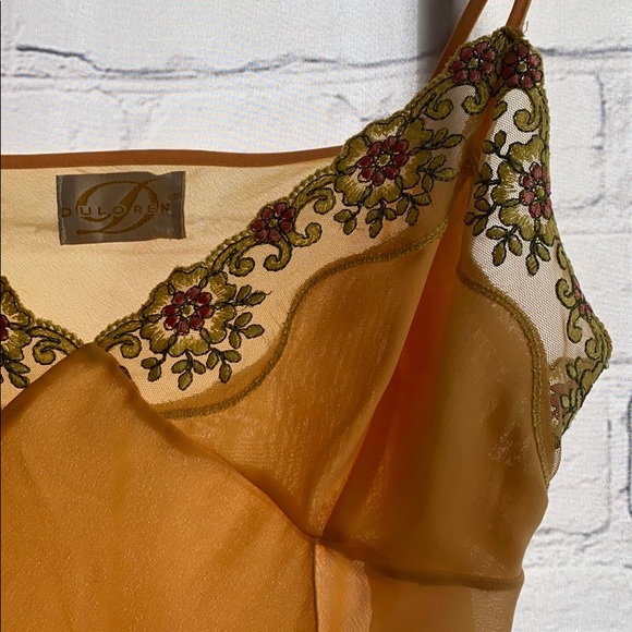 Vintage yellow slip dress by Duloren - Picture 9 of 11